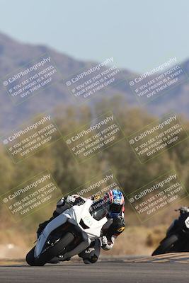 media/Oct-30-2025-Racers Edge (Thu) [[dabbdaf680]]/2-A Group/Session 5 (Turn 7)/